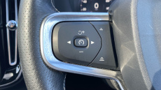 Volvo Xc40 2.0 D4 [190] R DESIGN Pro 5dr AWD Geartronic Diesel Estate